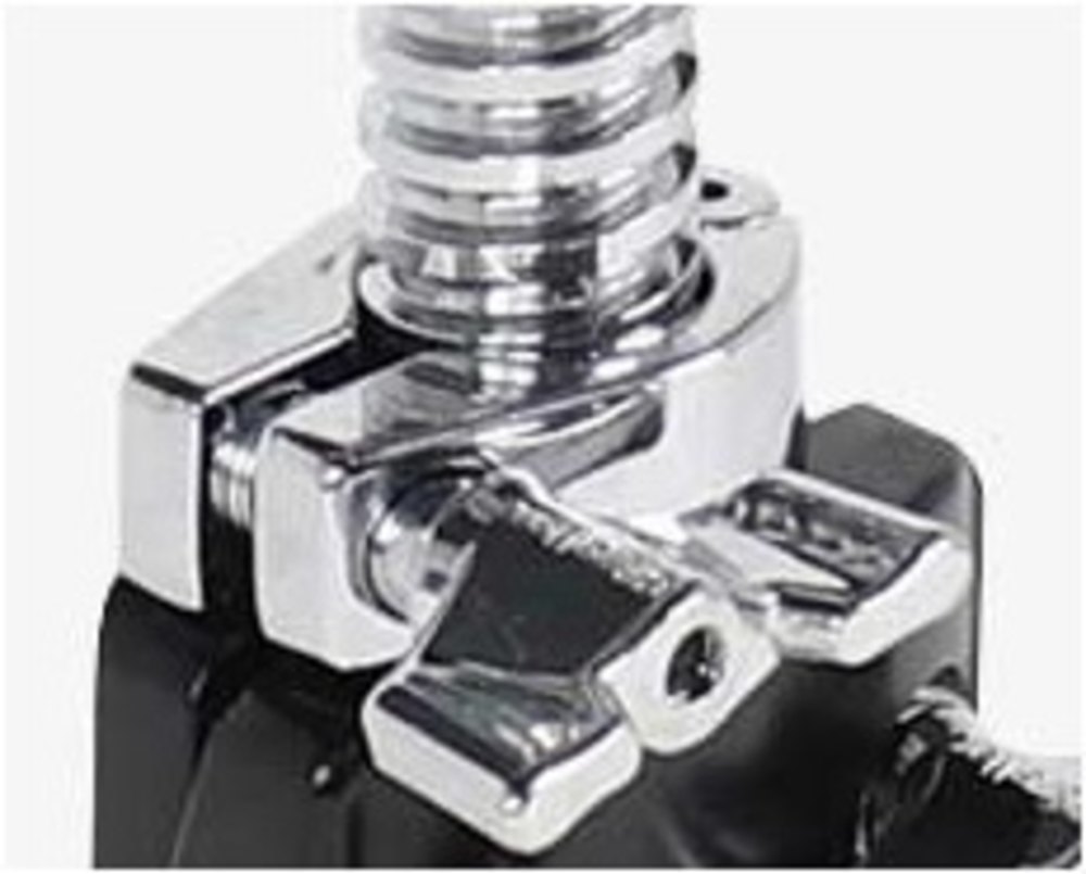 Suspension de Tom Bague mémoire